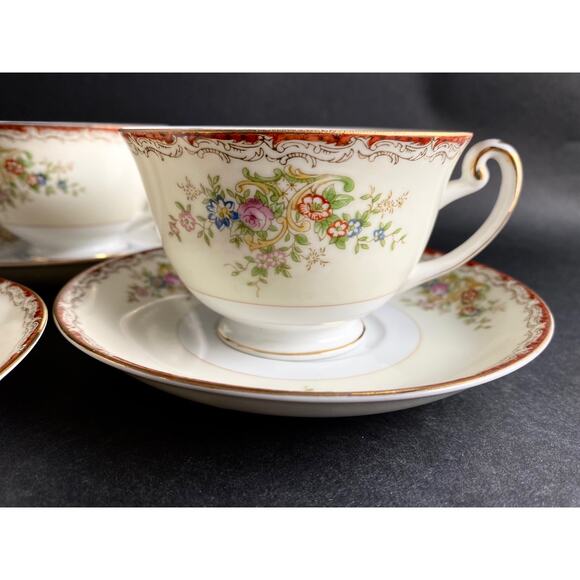 Set of 4 Grace China Teacups & Saucers | Vintage Cottagecore Teacups | 1950s - Picture 3 of 10